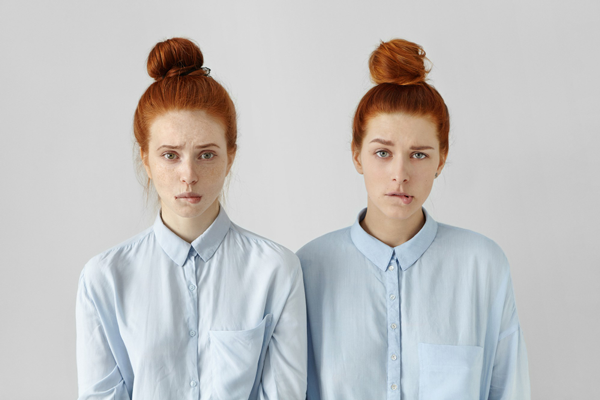 남에게 맞는 방법이 나에게 독이 되는 이유를 고민하는 모습